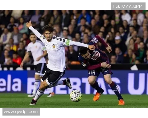 瓦伦西亚对阵埃瓦尔精彩直播全程回顾与赛后分析